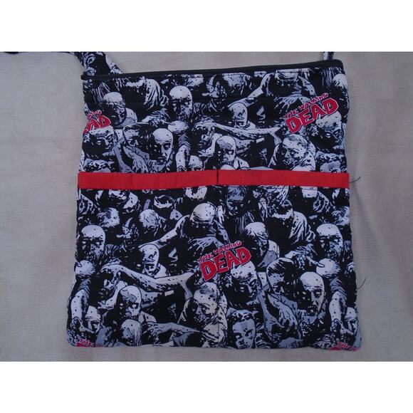 Walking Dead Comic Book Purse Bag Crossbody Zombie Print Soft Quilted - Picture 2 of 9